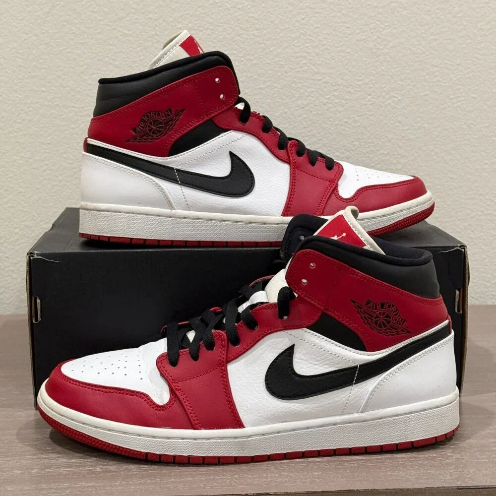 AIR JORDAN 1 MID 